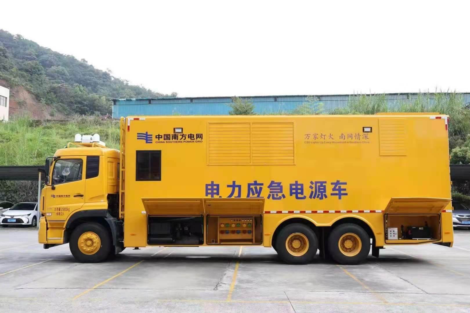青冈安康大型柴油发电机发电车UPS电源出租租赁
